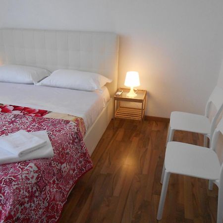 Colosseo Guest House Gil Рим Екстериор снимка