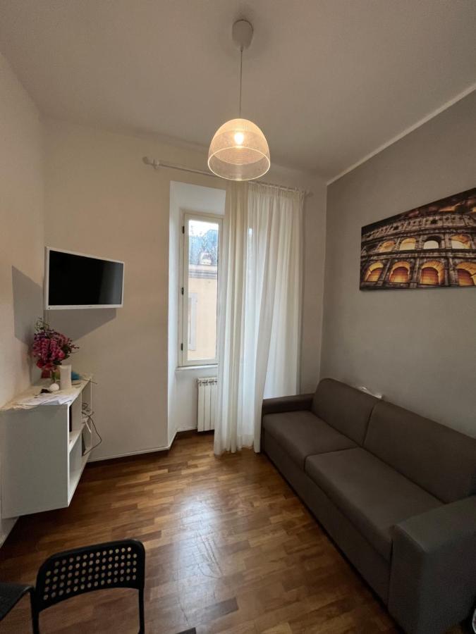 Colosseo Guest House Gil Рим Екстериор снимка