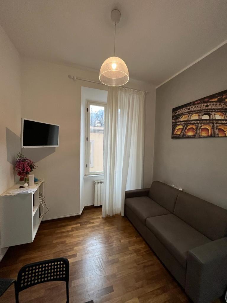 Colosseo Guest House Gil Рим Екстериор снимка