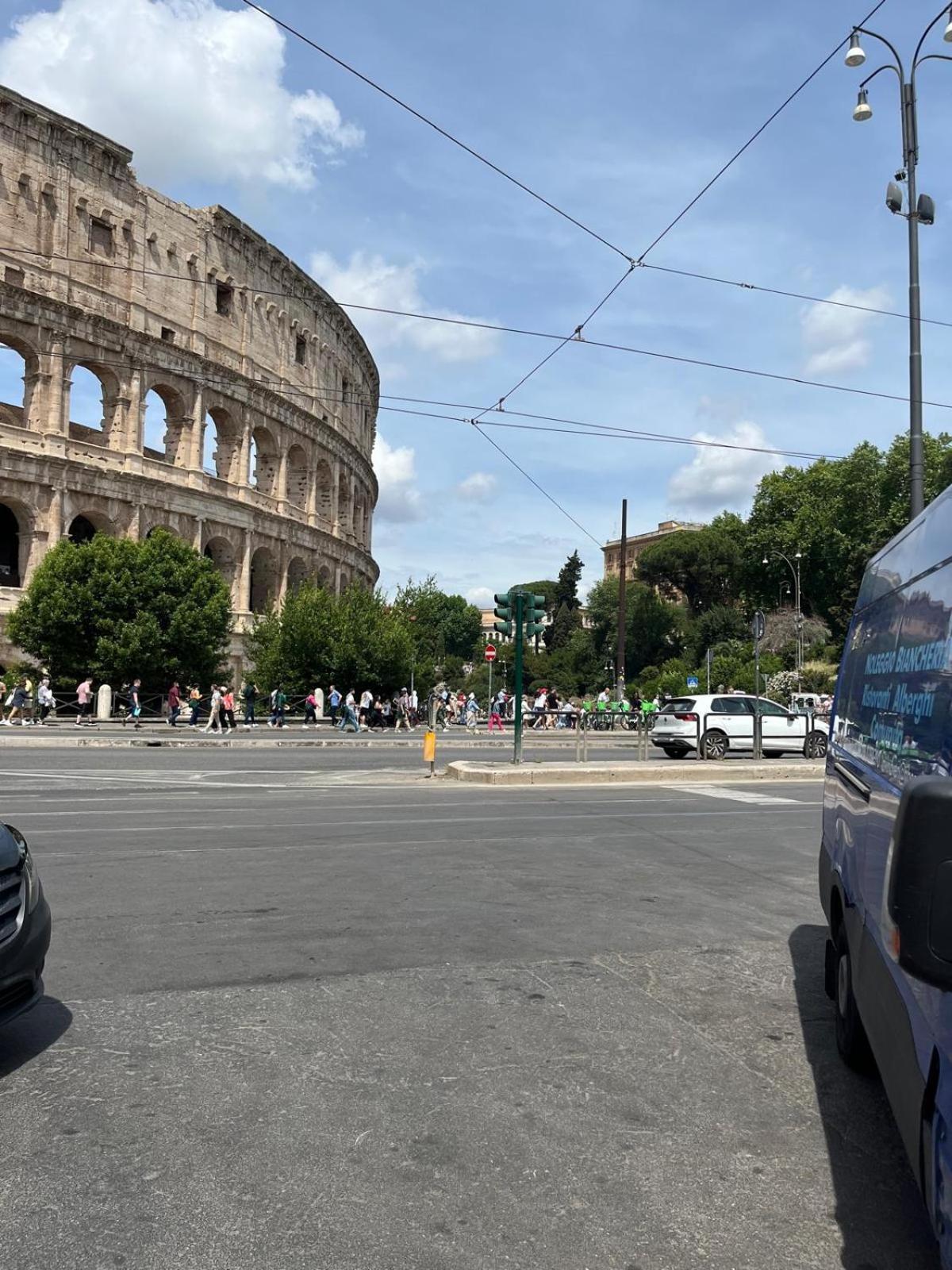 Colosseo Guest House Gil Рим Екстериор снимка