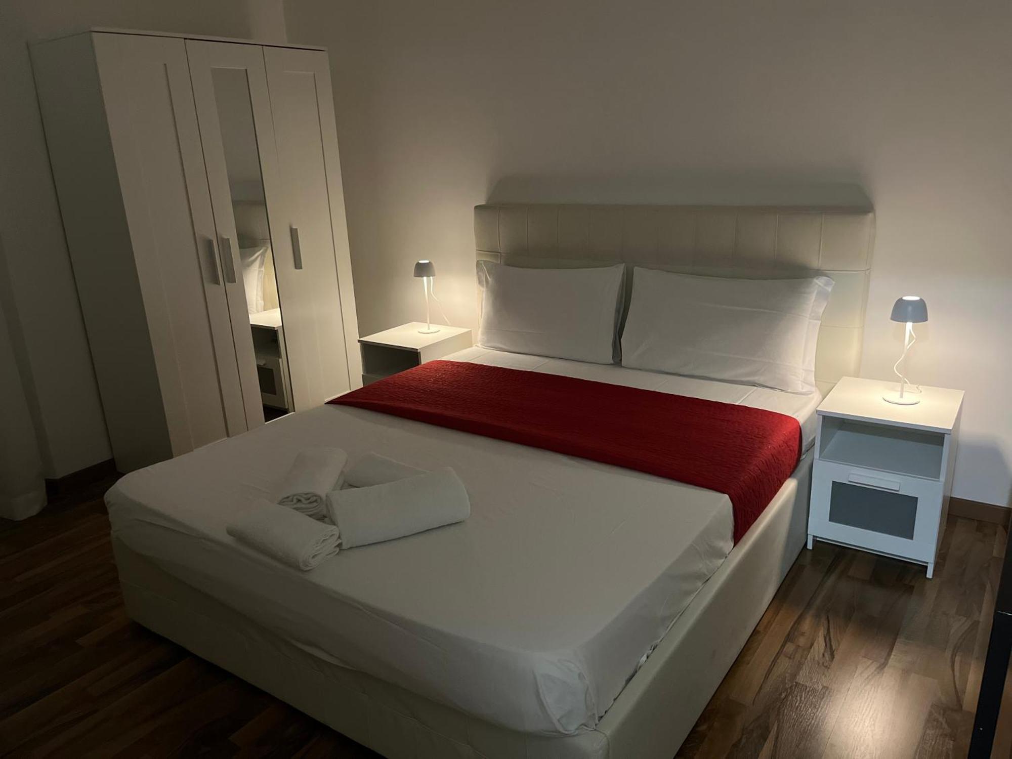 Colosseo Guest House Gil Рим Екстериор снимка